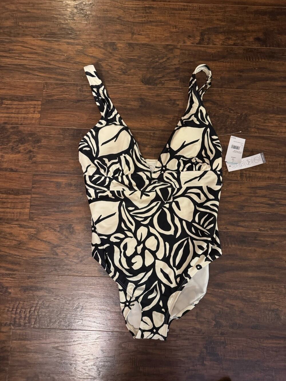 LOFT One Piece Swimsuit Beach Plunge Halter in Black White Floral Size Large